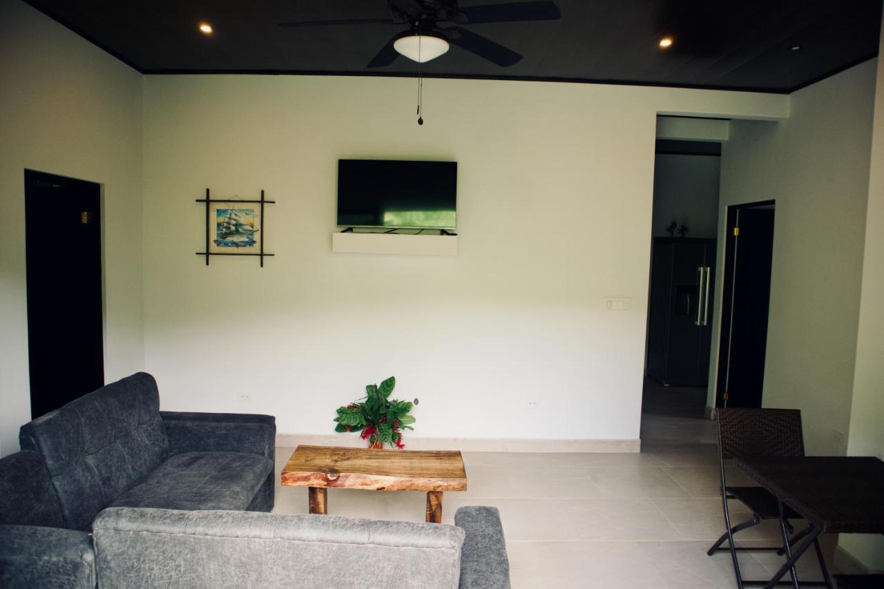 Jungle Home With King Beds -5 Minutes From The Beach Uvita Exterior photo